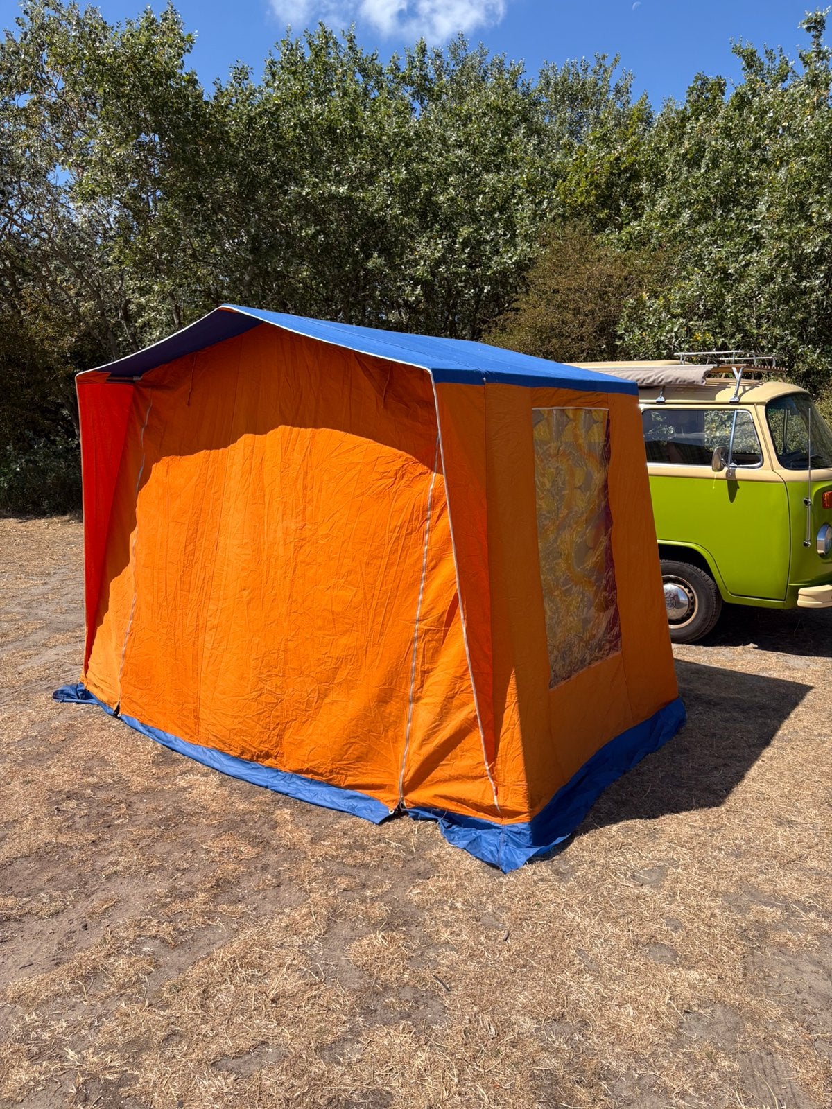 Bus tent, Ophalen, Gebruikt