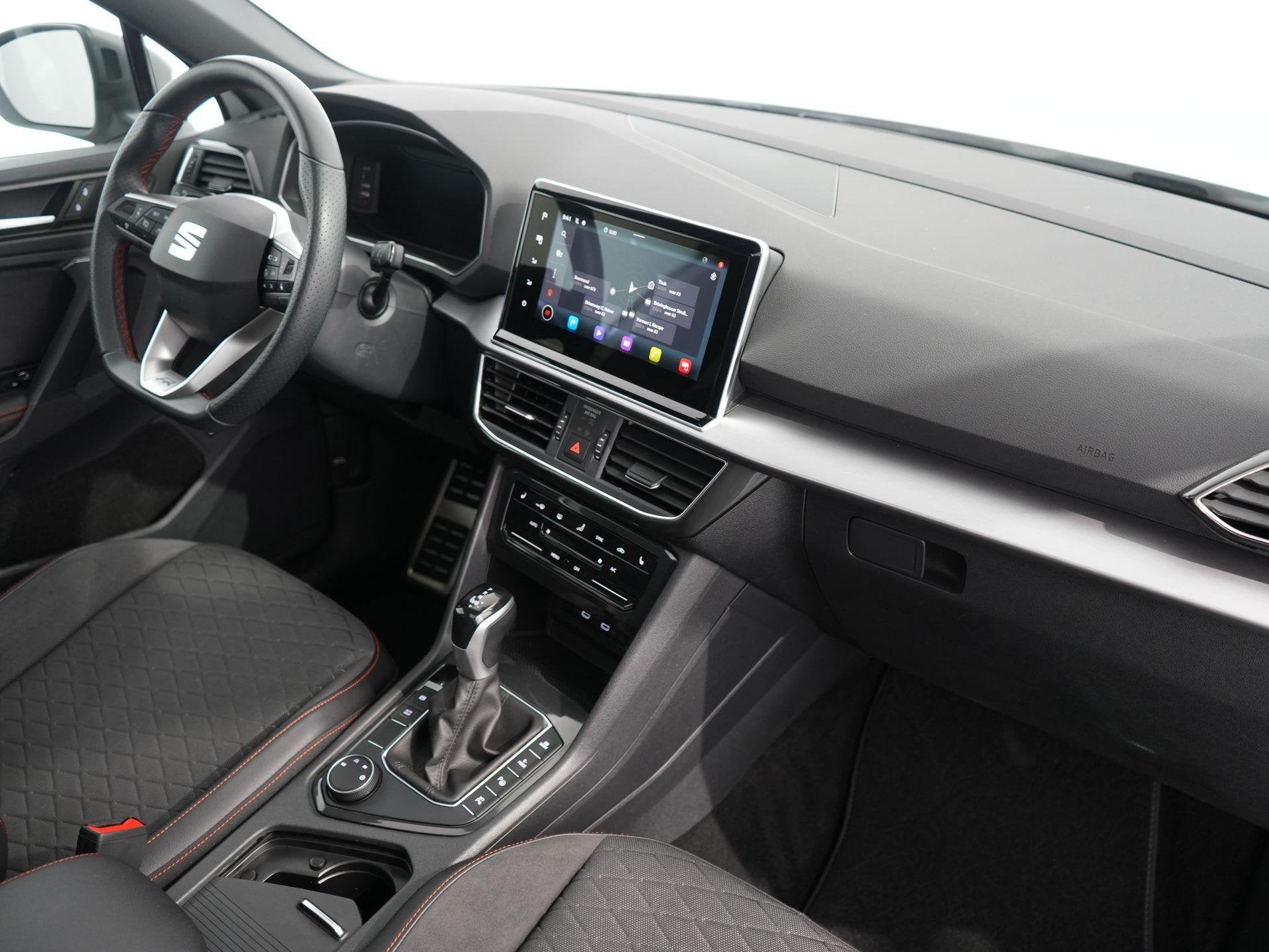 SEAT Tarraco 1.4 TSI e-Hybrid PHEV FR | Pano | Zwenkhaak | 3, Auto's, Lichtsensor, 4 cilinders, Wit, Hybride Elektrisch/Benzine