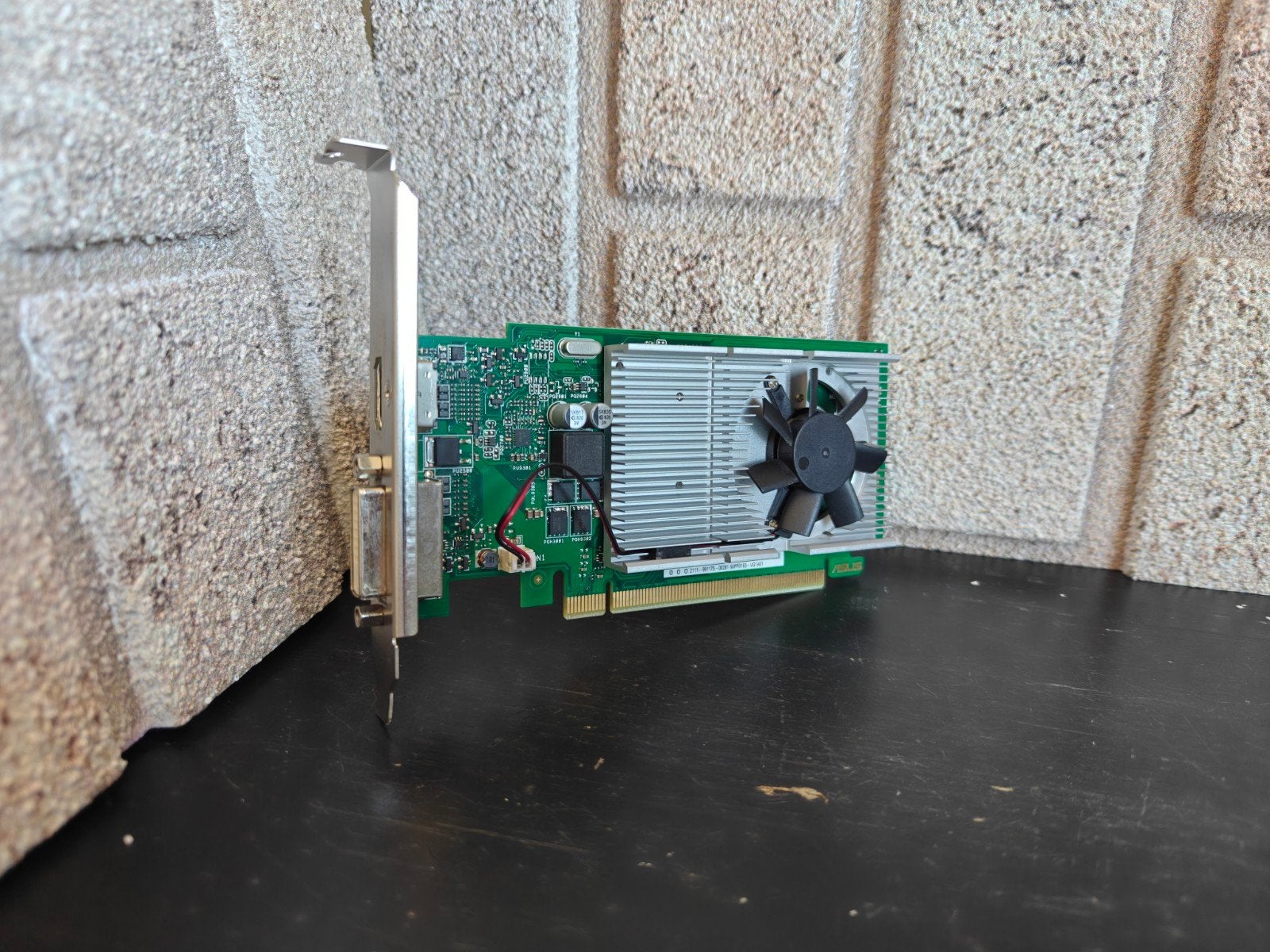 GT 1030 2GB GDDR5 Videokaart - Perfect voor retro & e-sports, Computers en Software, Videokaarten, PCI-Express 3, Gebruikt, Ophalen of Verzenden