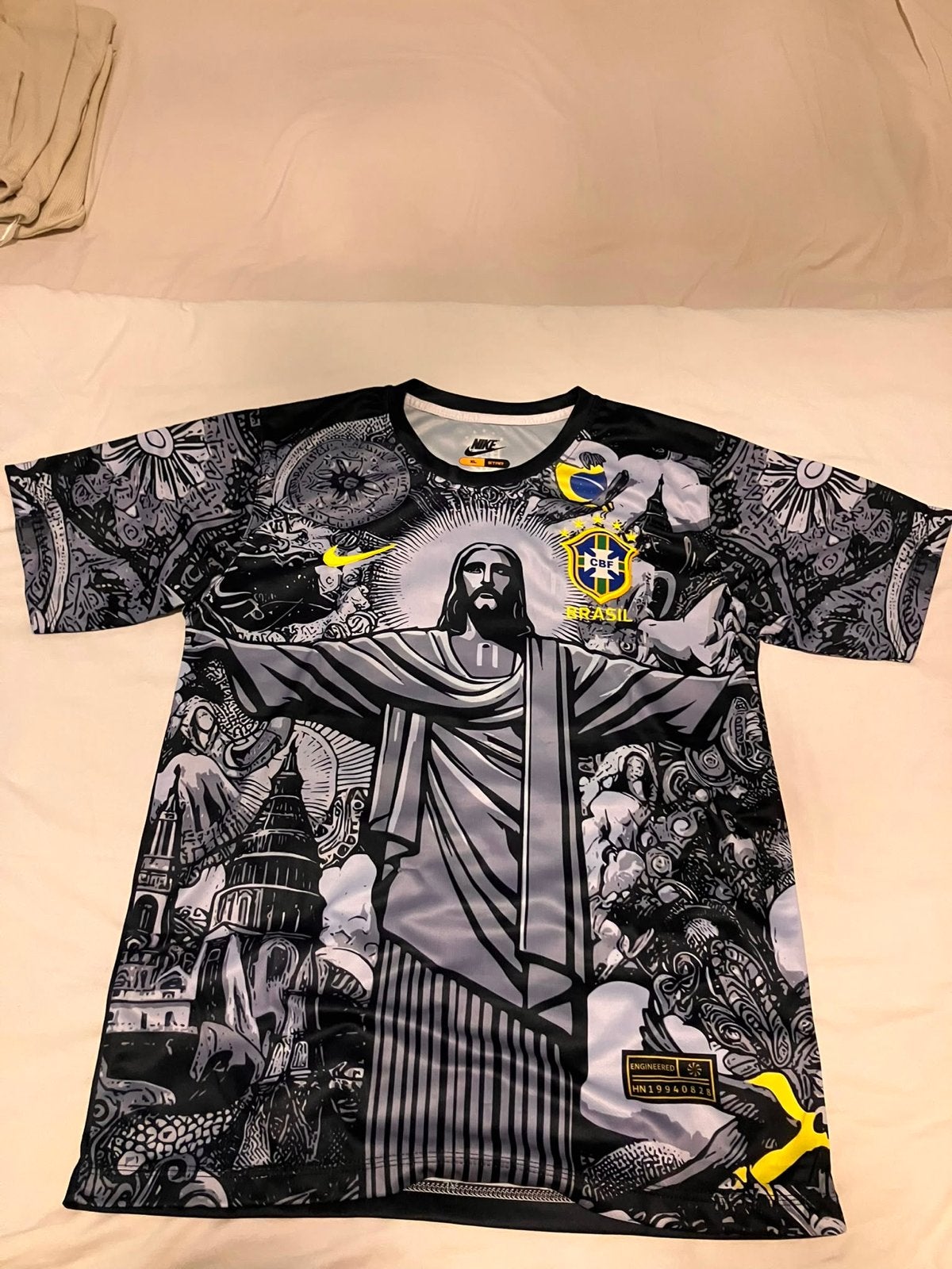 Nike Brasil voetbalshirt - Christus de Verlosser - Maat XL, Kleding | Heren, T-shirts, Verzenden, Zo goed als nieuw, Maat 56/58 (XL)
