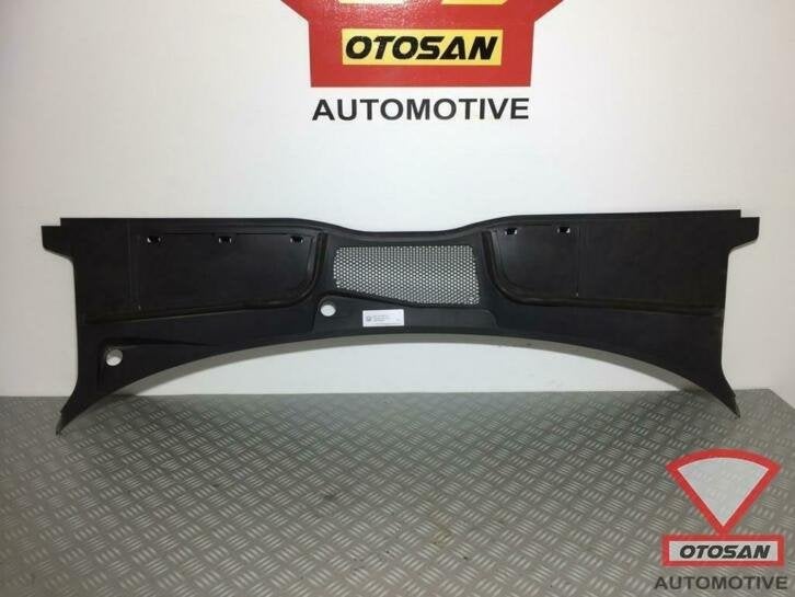 audi a4 8w 2017 paravan paravent 8w1819403, Gebruikt, AUDI AG, Auto-Union-Strasse 1
85045  Ingolstadt, DE, Kundenbetreuung@audi.de