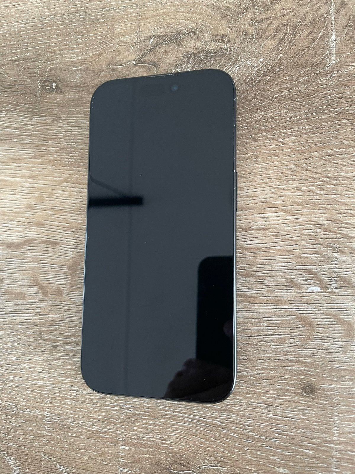 Foto 2 van iPhone 15 Pro 256GB Zwart - Lichte schade