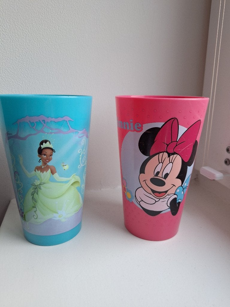 Kinder beker, mini Mouse, tiana, hello kitty etc, Ophalen of Verzenden, Gebruikt, Overige typen