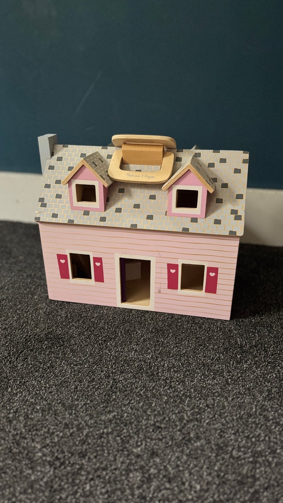 Melissa & Doug Houten Poppenhuis - Draagbaar en Roze, Ophalen of Verzenden, Zo goed als nieuw, Poppenhuis