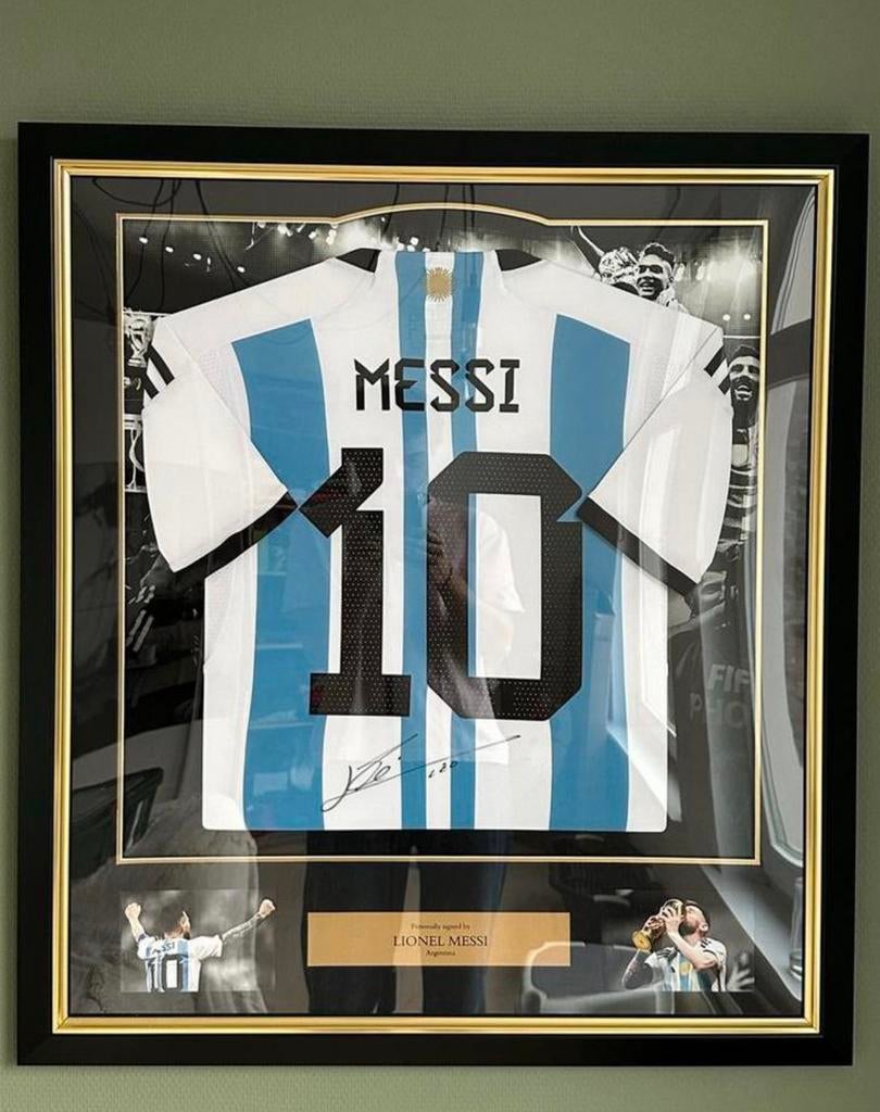 Framed Signed Messi World Cup 2022 Icons COA, Ophalen of Verzenden, Nieuw, Buitenlandse clubs, Shirt