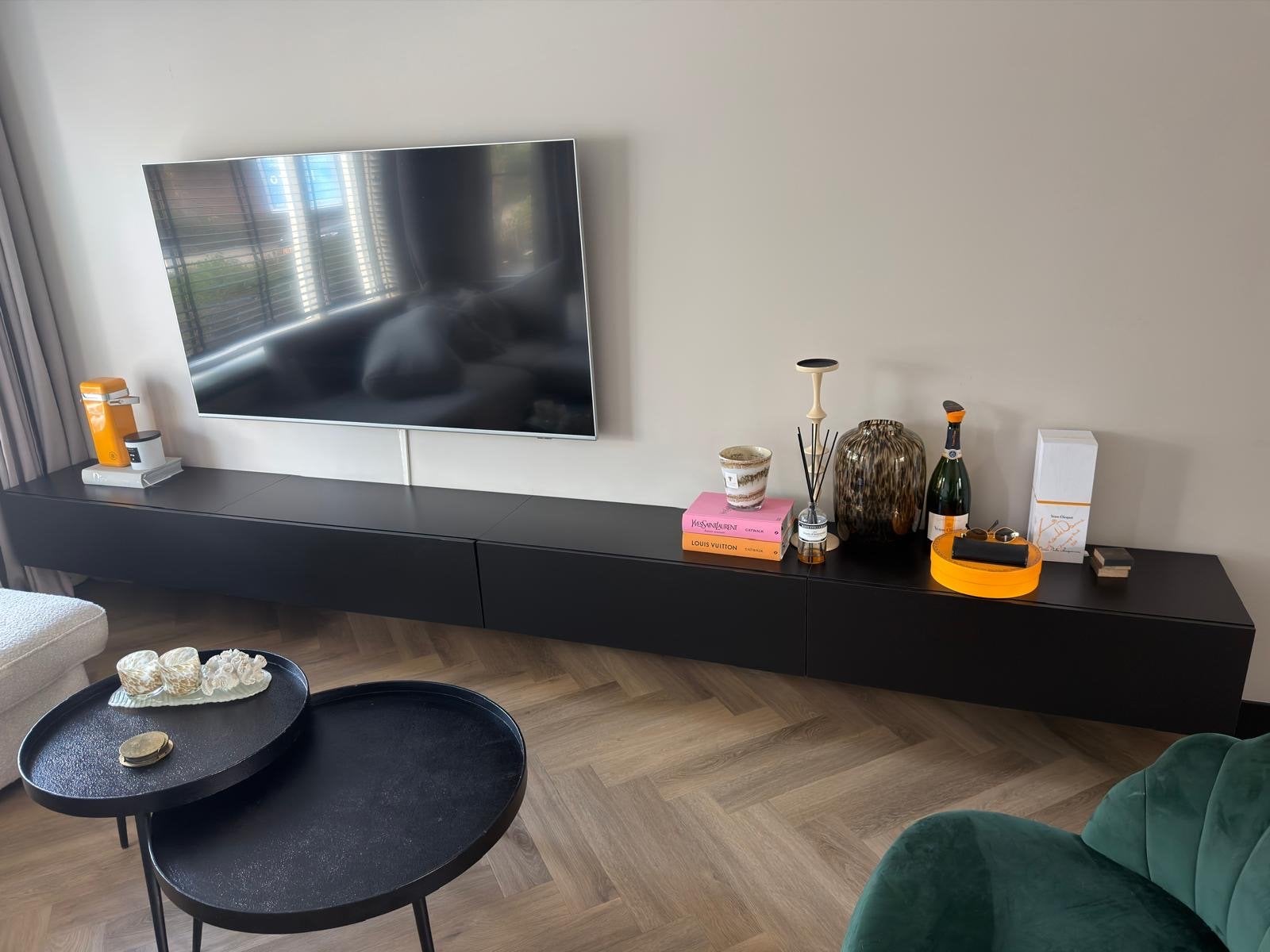 Modern zwart tv-meubel, zwevend design, Huis en Inrichting, Ophalen, Zo goed als nieuw, 200 cm of meer, Minder dan 100 cm
