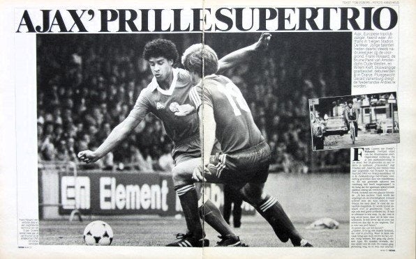 Artikel Ajax prille supertrio 1981 voetbal football Rijkaard, Ophalen of Verzenden, Zo goed als nieuw, Ajax, Boek of Tijdschrift