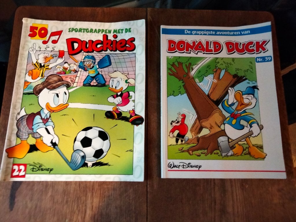 Strips Donald Duck, Meerdere comics, Ophalen of Verzenden, Gelezen, Europa