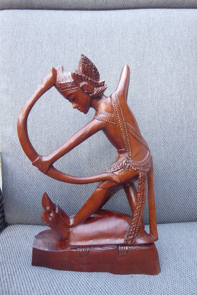 fraaie artdeco gesneden balinese boogschutter op schildpad, Antiek en Kunst, Houtsnijwerk, Art deco, Ophalen of Verzenden, Handgemaakt