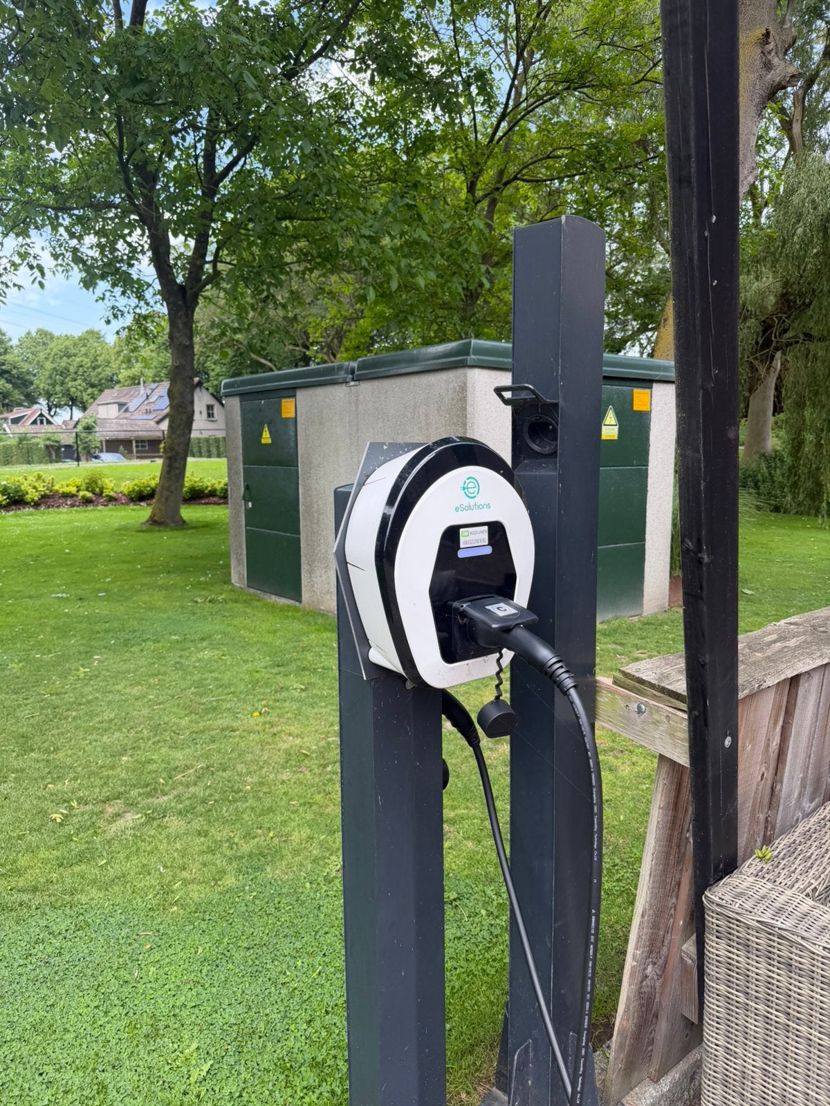 Te koop 2 x 22kw lader  laadpaal 1x nieue 1 keer gebruikt, Ophalen of Verzenden, Zo goed als nieuw, Laadkabel