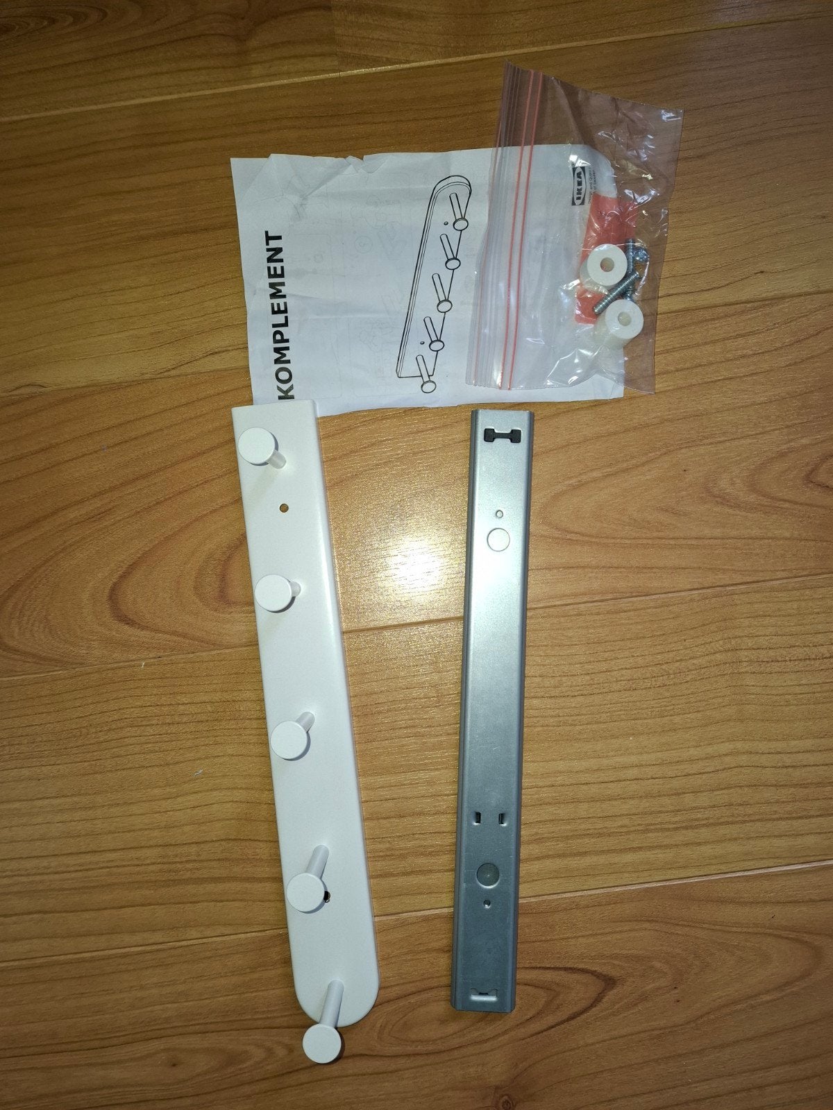 IKEA Komplement uittrekbare kapstok/kledinghanger, Ophalen of Verzenden, Nieuw, Wandkapstok