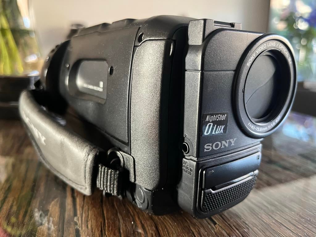 Sony Handycam Hi8 Videocamera - Vintage met accessoires, Audio, Tv en Foto, Videocamera's Analoog, Ophalen, Hi 8, (Video)band