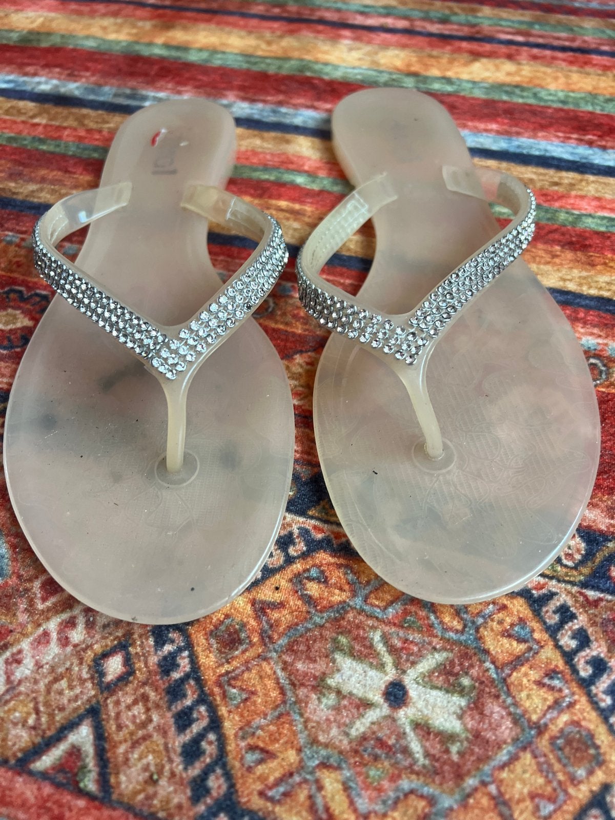 Gratis: Transparante slippers met strass steentjes, Kleding | Dames, Schoenen, Ophalen of Verzenden, Gedragen, Overige kleuren