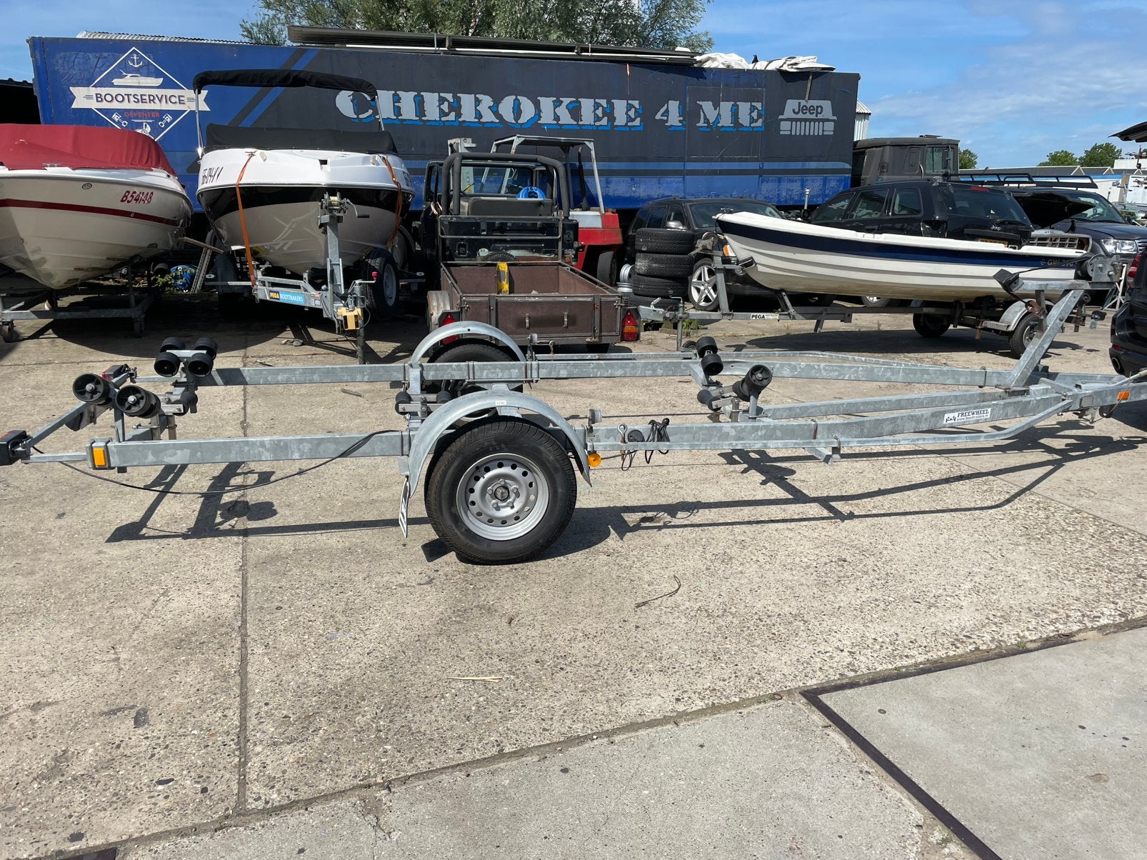 Nette Freewheel trailer, Watersport en Boten, Boottrailers, Ophalen, Minder dan 1500 kg, 6 tot 9 meter, Overige typen
