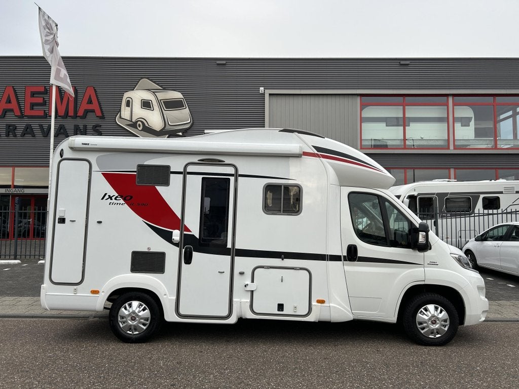 Bürstner Ixeo Time IT 590 Solar, Trekhaak, Caravans en Kamperen, Campers, Luifel, Bedrijf, Bürstner, Ringverwarming