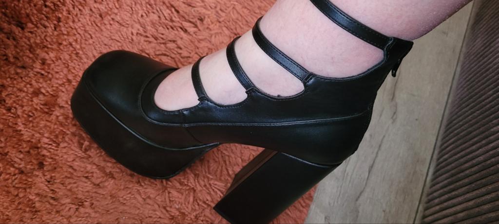 Stoere zomer schoenen maat 40, Verzenden, Zwart, Zo goed als nieuw, Schoenen met hoge hakken