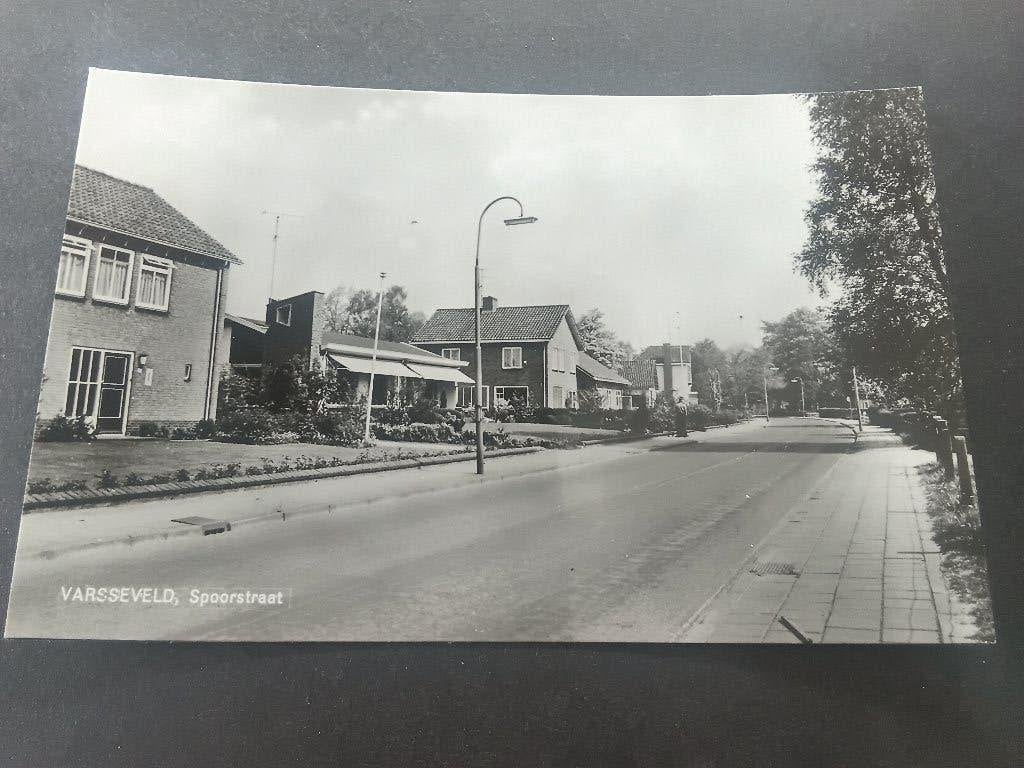 Oude ansichtkaart Varsseveld, Spoorstraat, Verzenden, 1940 tot 1960, Ongelopen, Gelderland