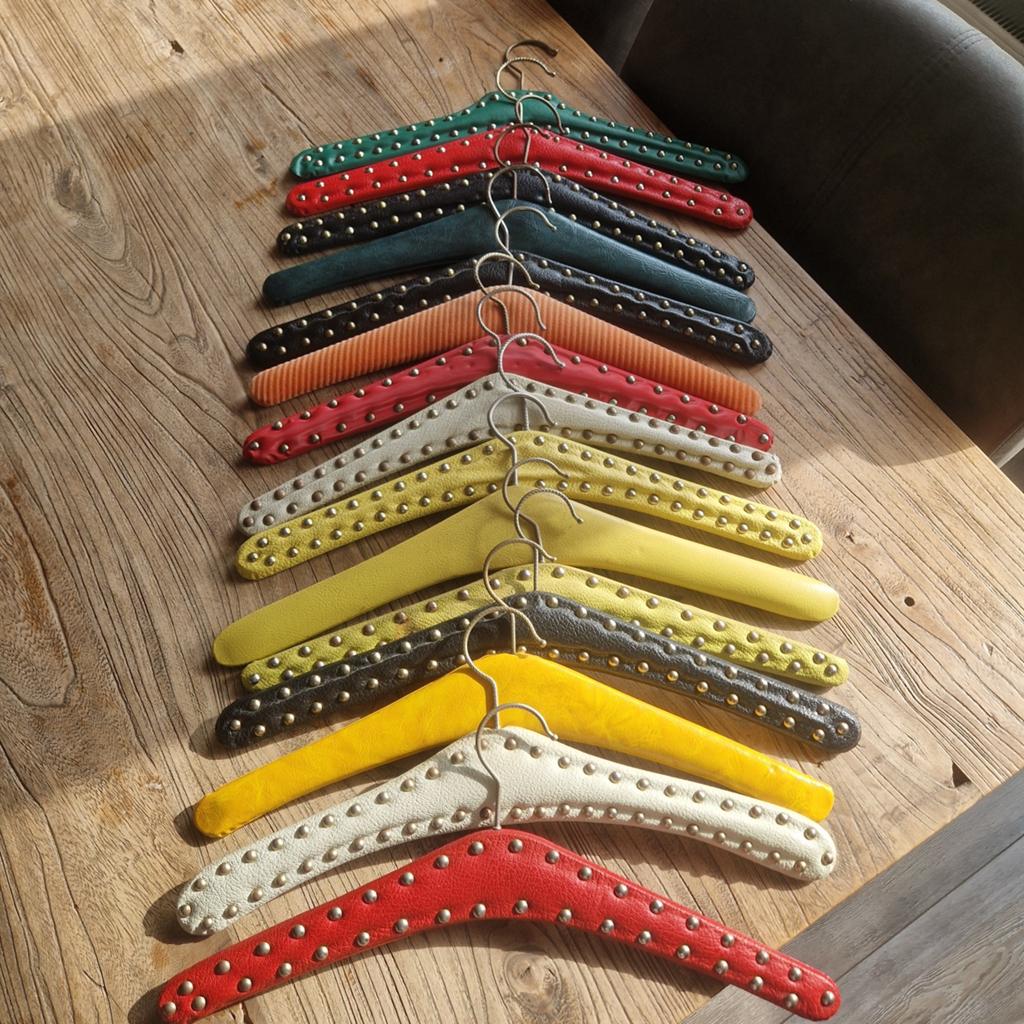 Vintage kledinghangers. 15 stuks., Ophalen of Verzenden, Gebruikt, Overige materialen