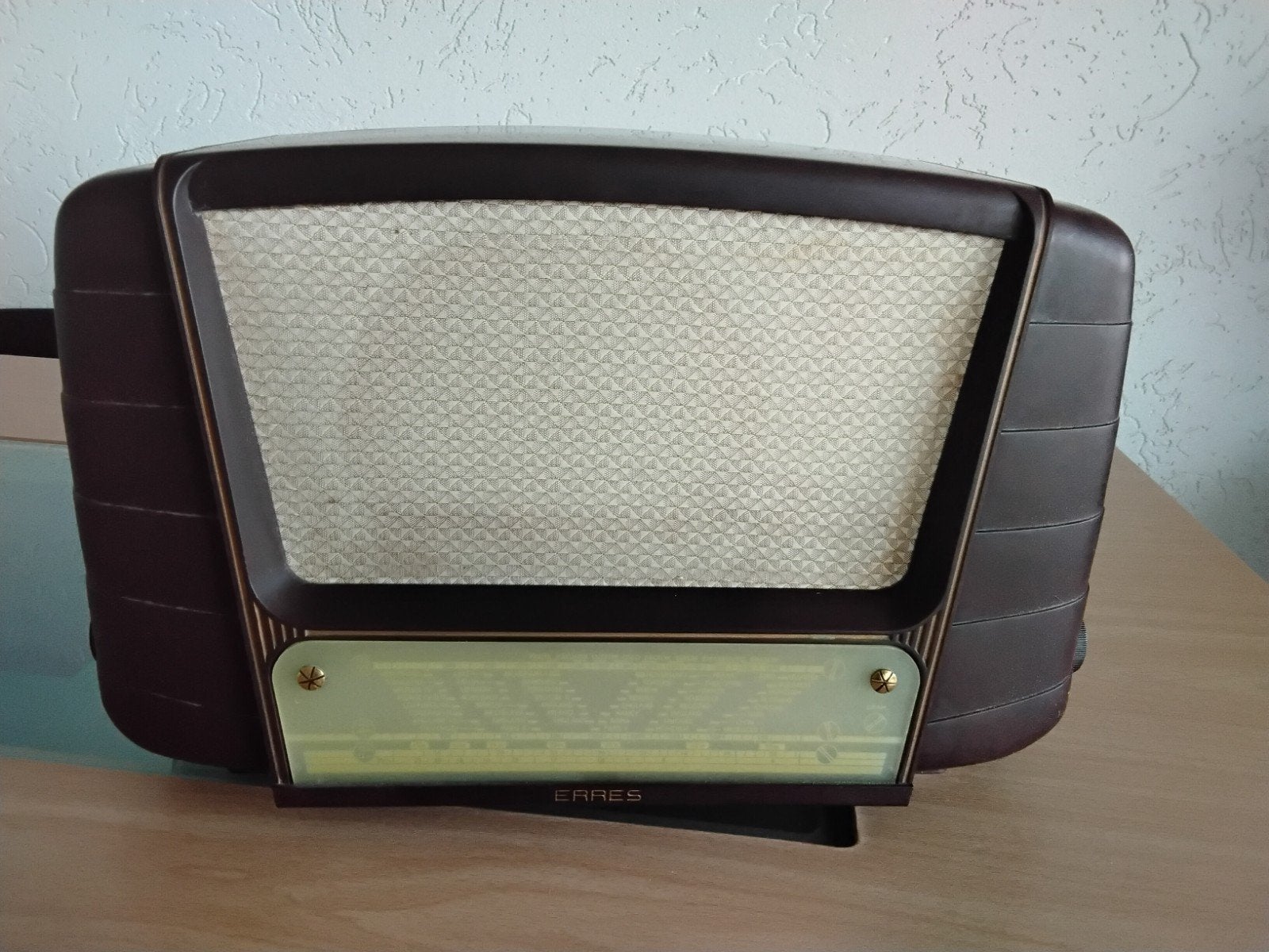Erres KY524 radio met leuke toevoeging, Ophalen