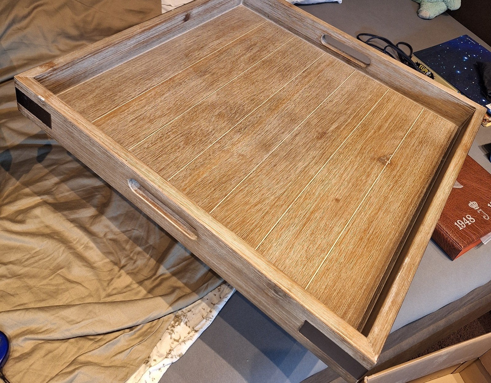 Groot dienblad 60x60 cm met opstaande rand van 7 cm, Huis en Inrichting, Woonaccessoires | Dienbladen, Ophalen, Decoratieve rand