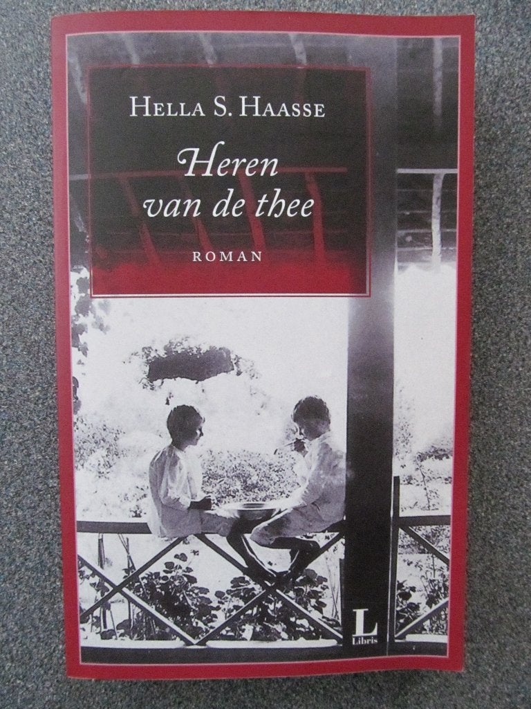Heren van de thee door Hella S. Haasse, Ophalen of Verzenden, Zo goed als nieuw, Nederland, Hella S. Haasse