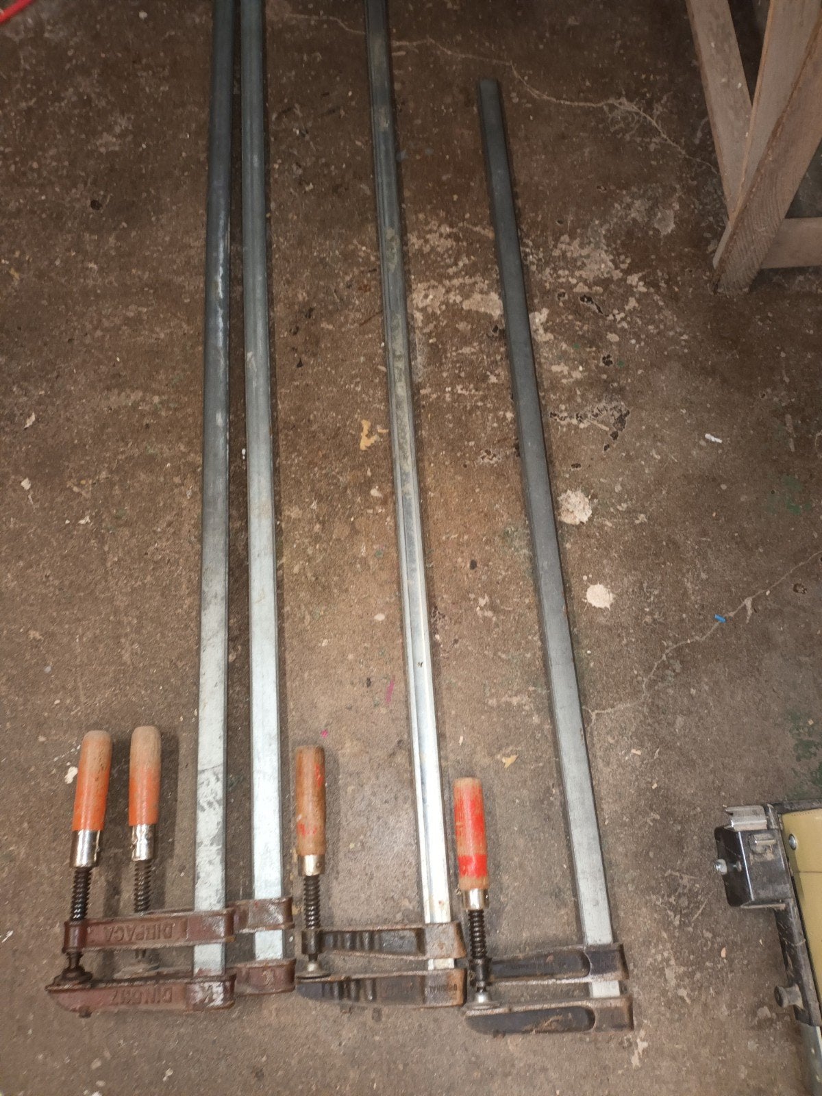 4 zware lijmtangen - 3x 150cm, 1x 130cm, Doe-het-zelf en Verbouw, Gereedschap | Handgereedschap, Ophalen, Gebruikt, Klem