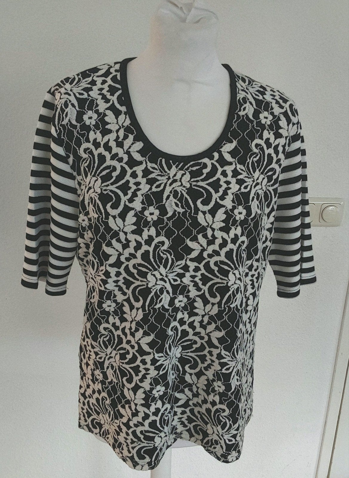 Prachtige top van Roberto Sarto maat L met leuk zilverdraadj, Kleding | Dames, Roberto Sarto, Ophalen of Verzenden, Zo goed als nieuw