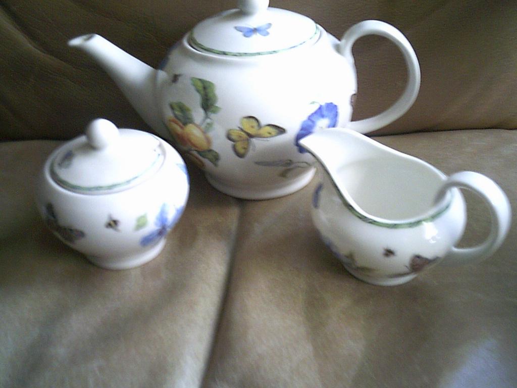 Janneke Brinkman Fruit en Flower theeset, Ophalen of Verzenden, Zo goed als nieuw, Porselein, Compleet servies