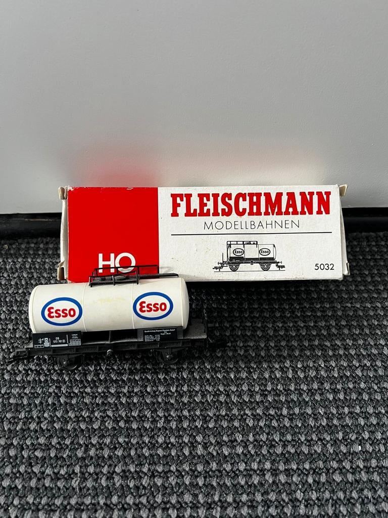 Fleischmann esso wagon, Ophalen of Verzenden, Nieuw, Bus of Vrachtwagen, Tekno