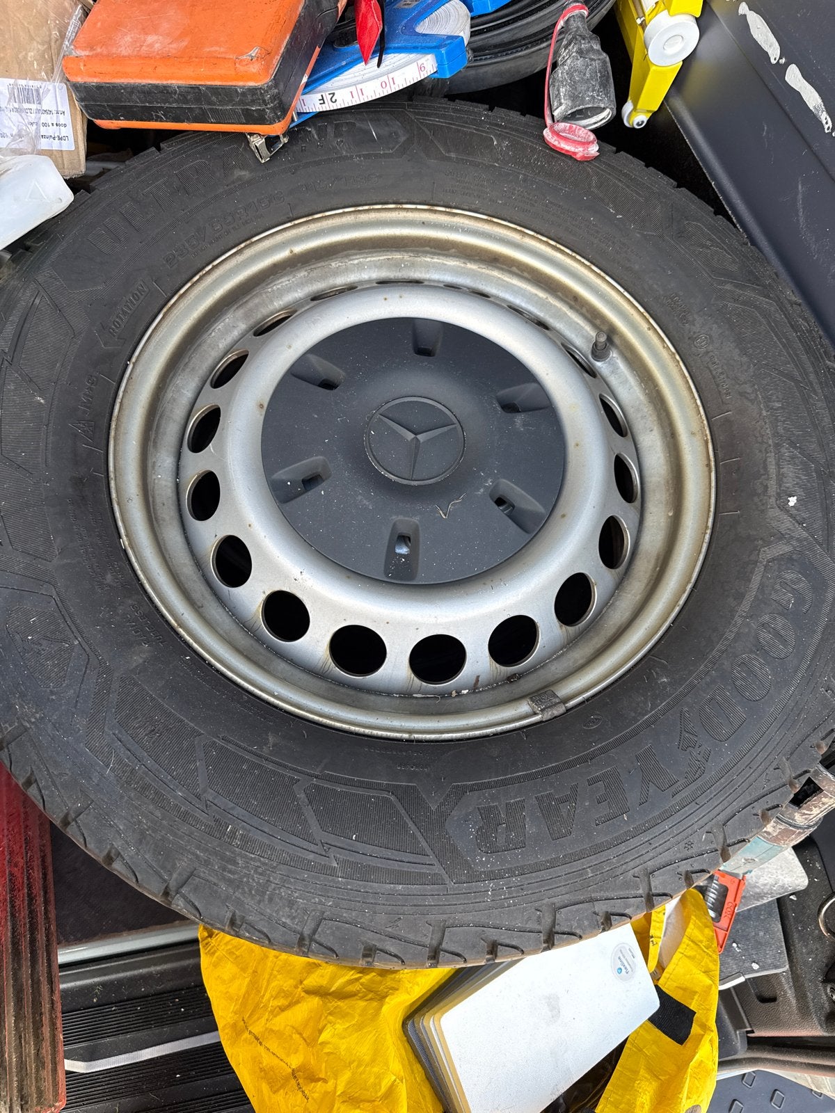 Goodyear Cargo Vector 2 All Season banden met velgen, Ophalen, 16 inch, Banden en Velgen, 235 mm