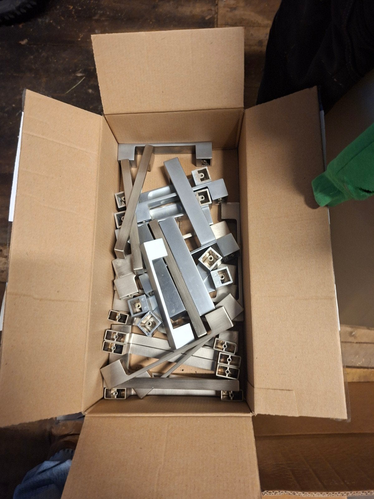 Partij geborsteld aluminium handgrepen, Ophalen of Verzenden, Zo goed als nieuw, Overige materialen, Klink of Kruk