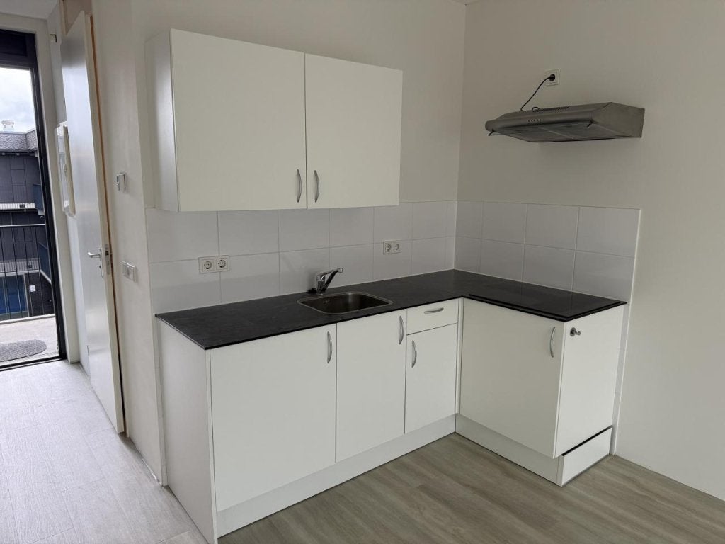 NIEUW! Woonruimte te huur August Allebéplein, Amsterdam