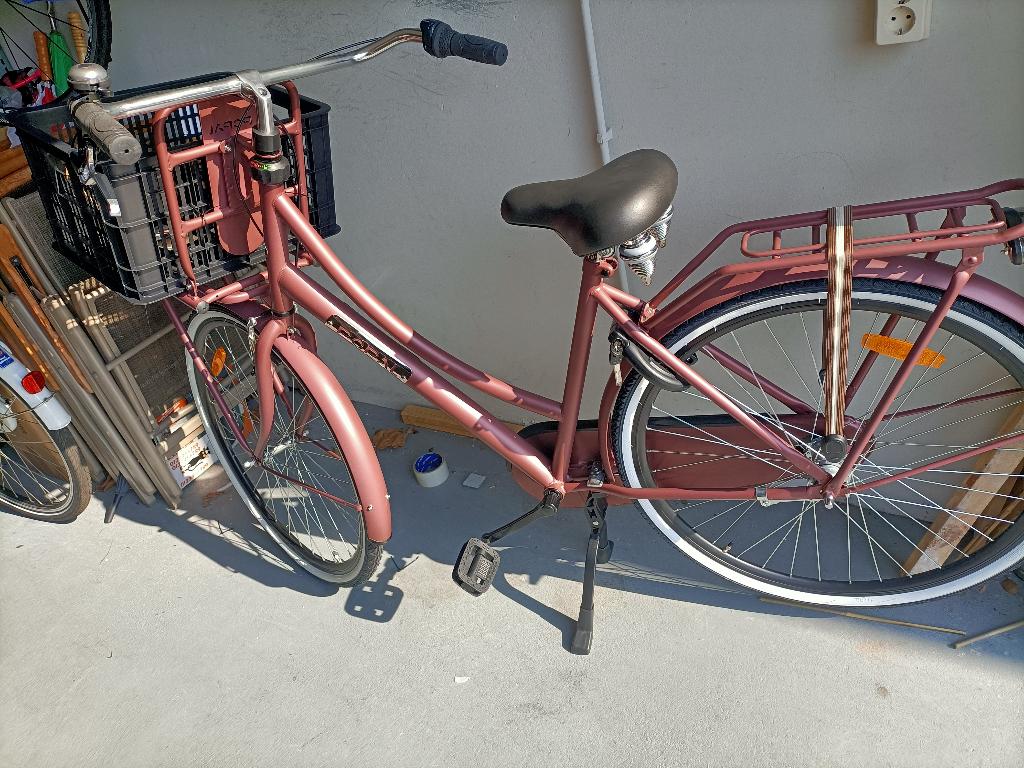 Popal jonge damesfiets met mand, Ophalen, Terugtraprem, Versnellingen, Zo goed als nieuw