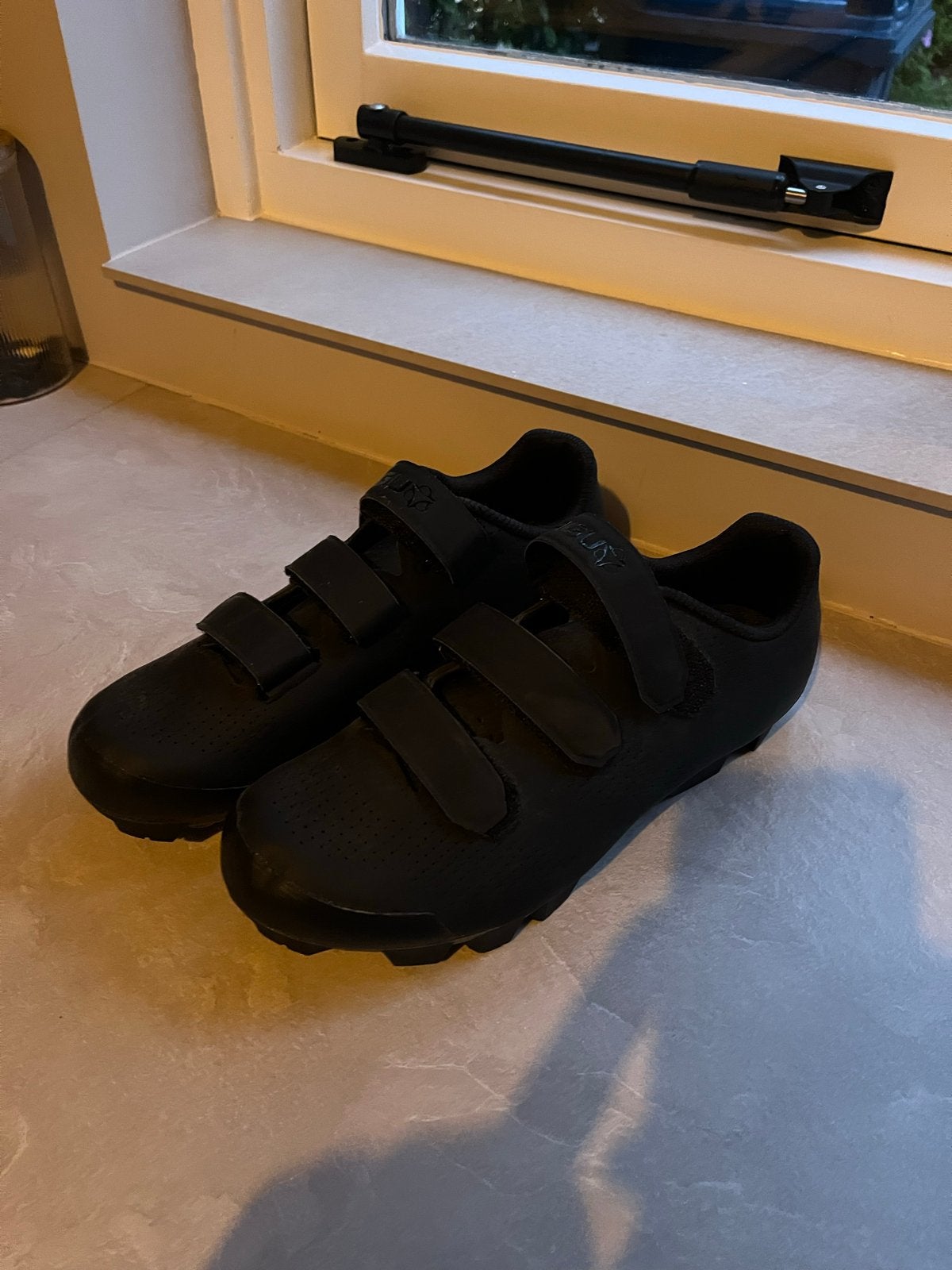 Agu spiningschoenen, Dames, Schoenen, Nieuw, Overige maten