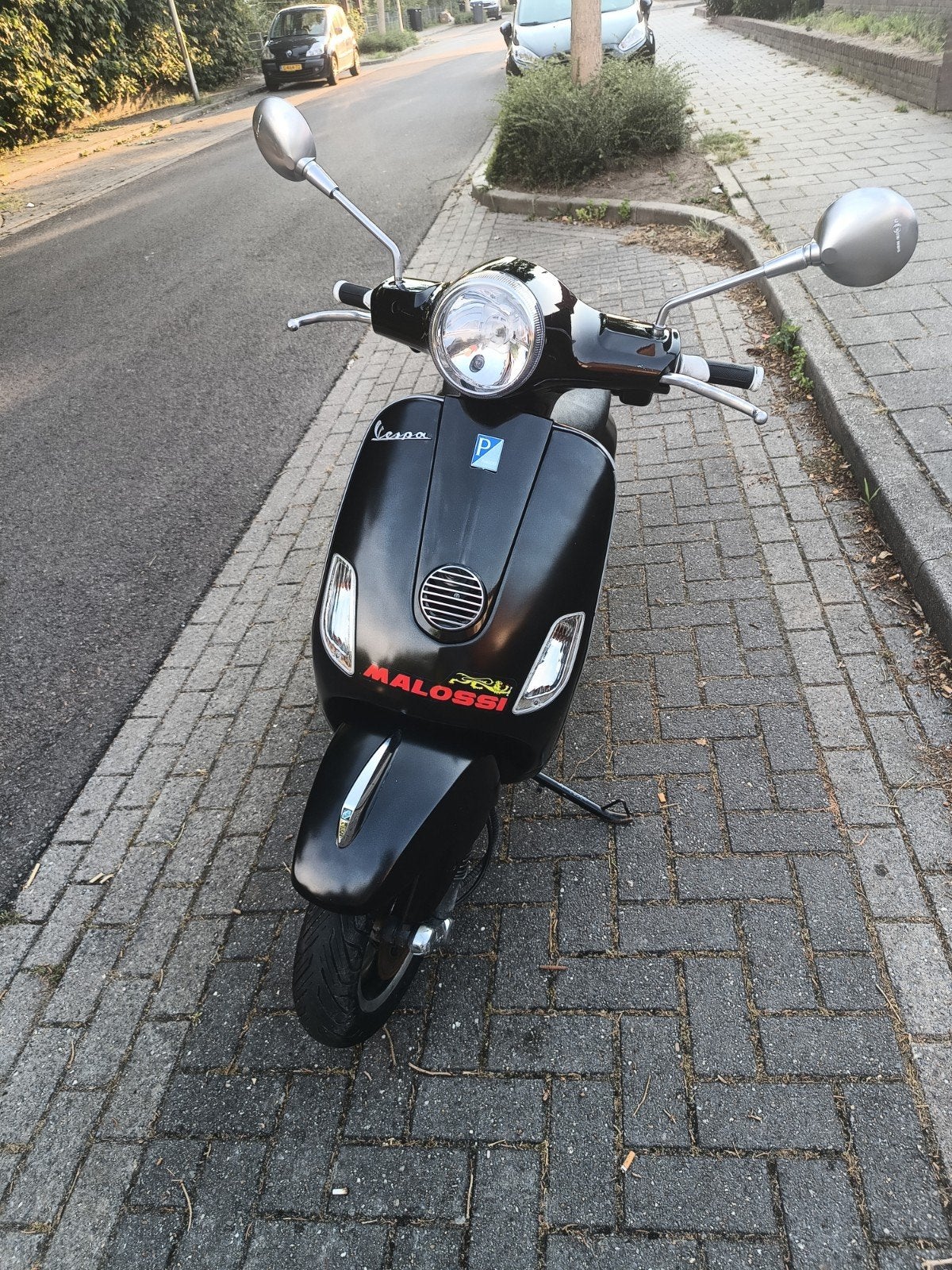 🚨 GESTOLEN SCOOTER – HEERLEN 🚨, Fietsen en Brommers, Ophalen, Gebruikt, Maximaal 45 km/u, Benzine