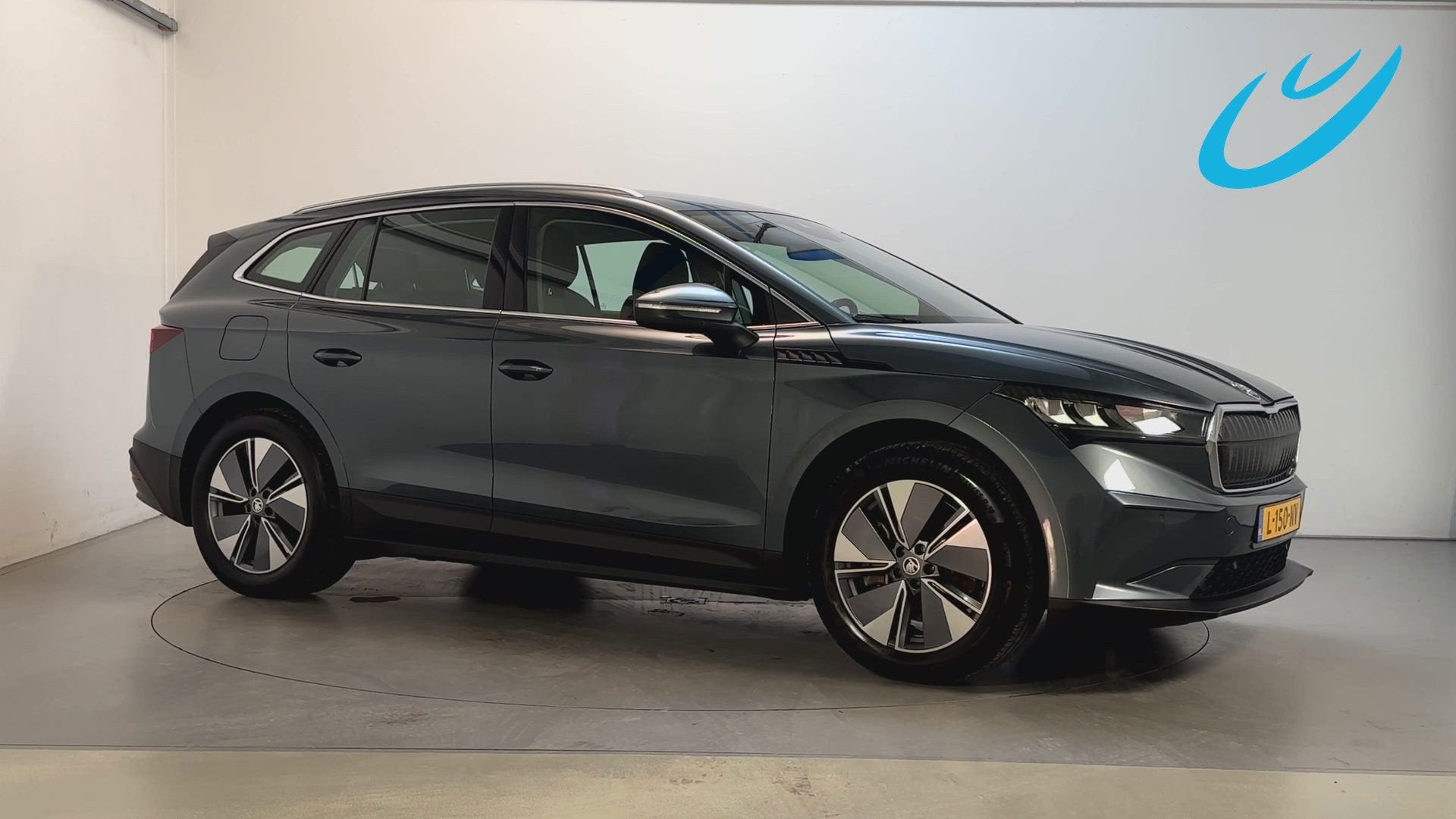 Skoda Enyaq iV 80 SoH 90% Camera Trekhaak Navigatie Sfeerver, Auto's, Gebruikt, Huisgarantie, Met garantie (alle), Parkeersensor
