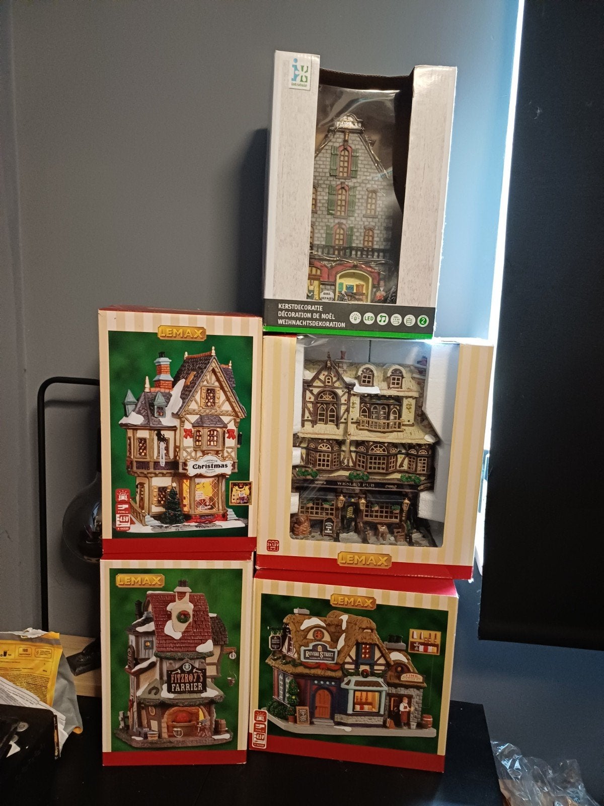 lemax & intratuin kersthuisjes, Diversen, Kerst, Ophalen, Zo goed als nieuw