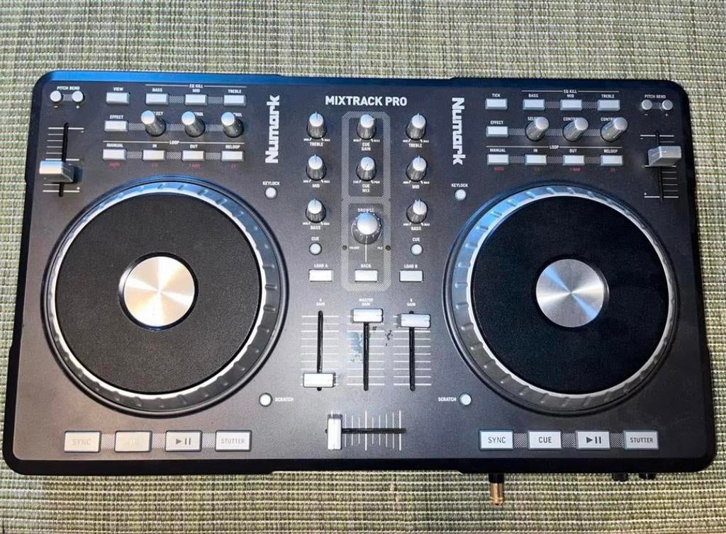 Numark Mixtrack Pro DJ Controller, Ophalen of Verzenden, Gebruikt, Dj-set, Numark