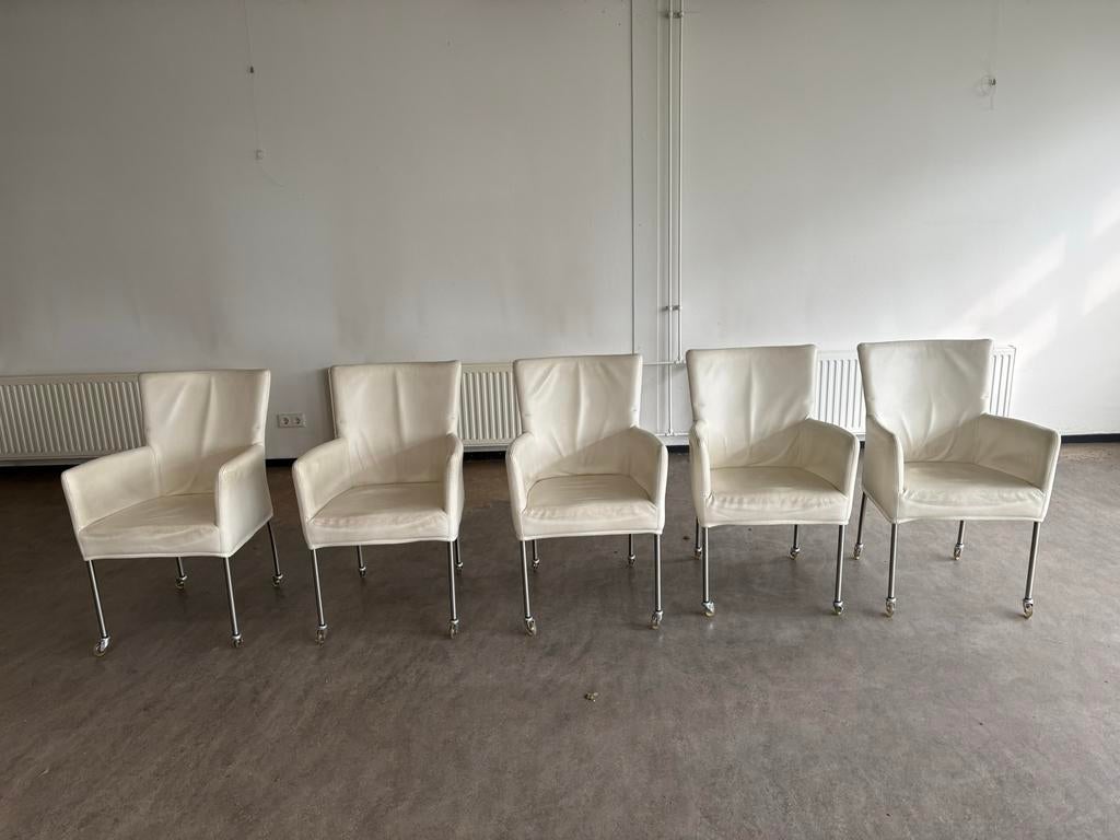 Set van 5 witte leren stoelen met wieltjes, Ophalen, Gebruikt, Wit, Leer