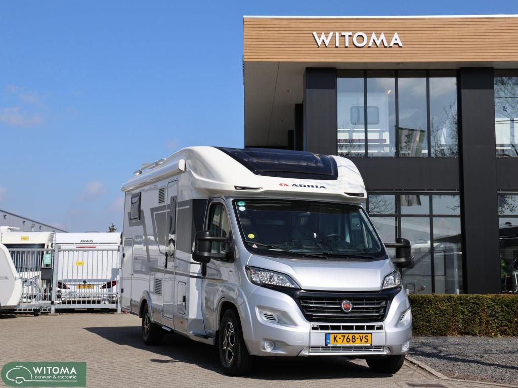 Adria Matrix Plus 670 SL FULL OPTIONS, Caravans en Kamperen, Automaat, Ringverwarming, Fiat, Bedrijf