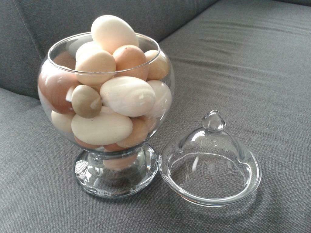 Glazen voorraadpot gevuld met grote eieren in Nieuwstaat!, Ophalen, Zo goed als nieuw, Glas