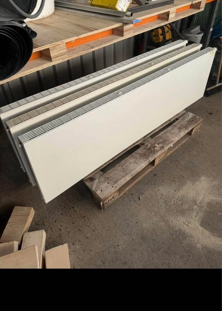 Radiator 180x50 cm - Wit, Doe-het-zelf en Verbouw, Verwarming en Radiatoren, 30 tot 80 cm, Gebruikt, Radiator, 150 cm of meer