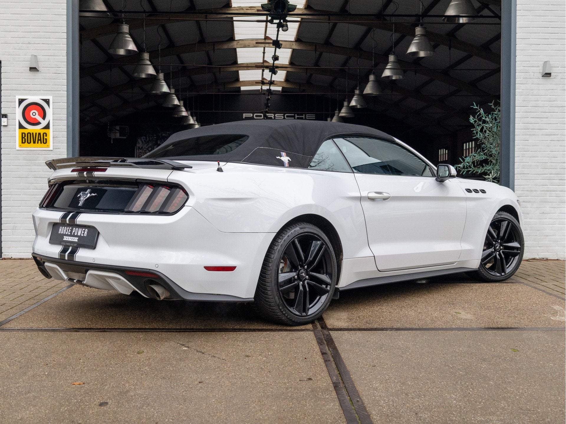 Ford Mustang 3.7 V6 Convertible *Keyless | Camera | Apple Ca, Auto's, Automaat, Achterwielaandrijving, Gebruikt, Overige carrosserieën