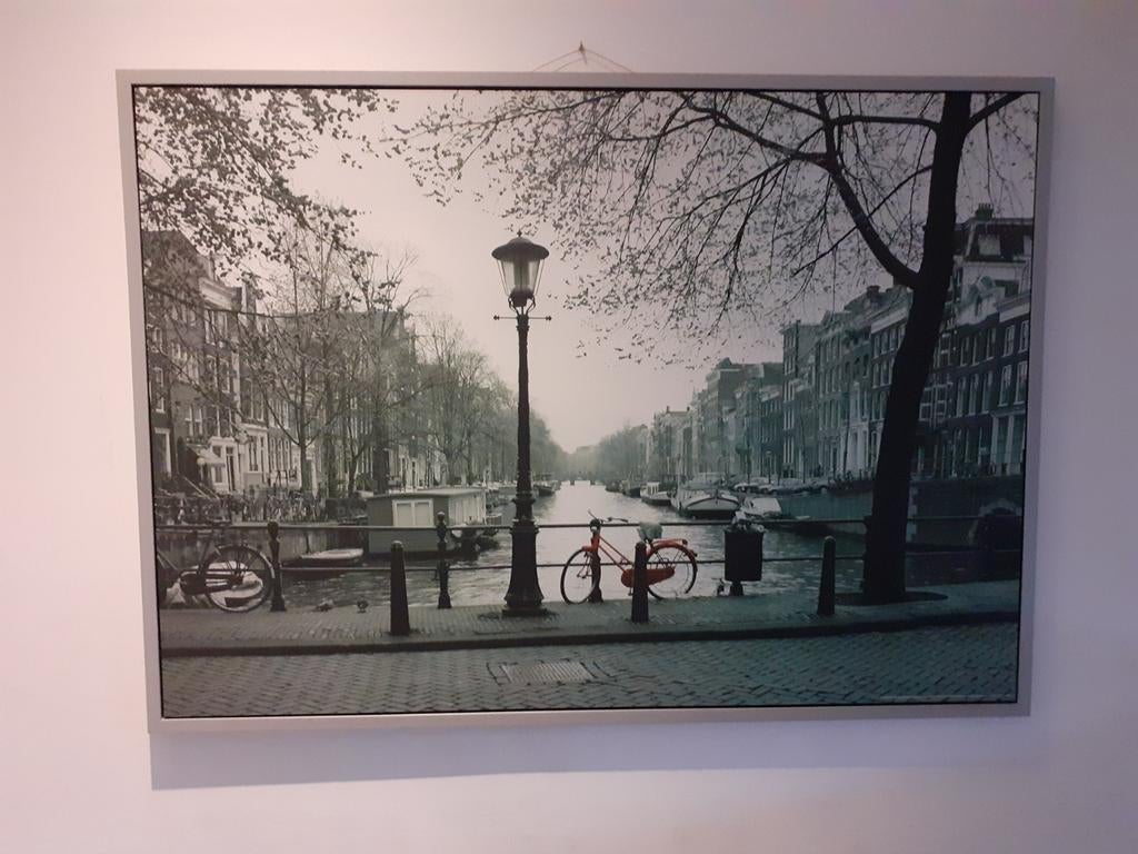 Kunstwerk Amsterdam bij de grachten., Ophalen