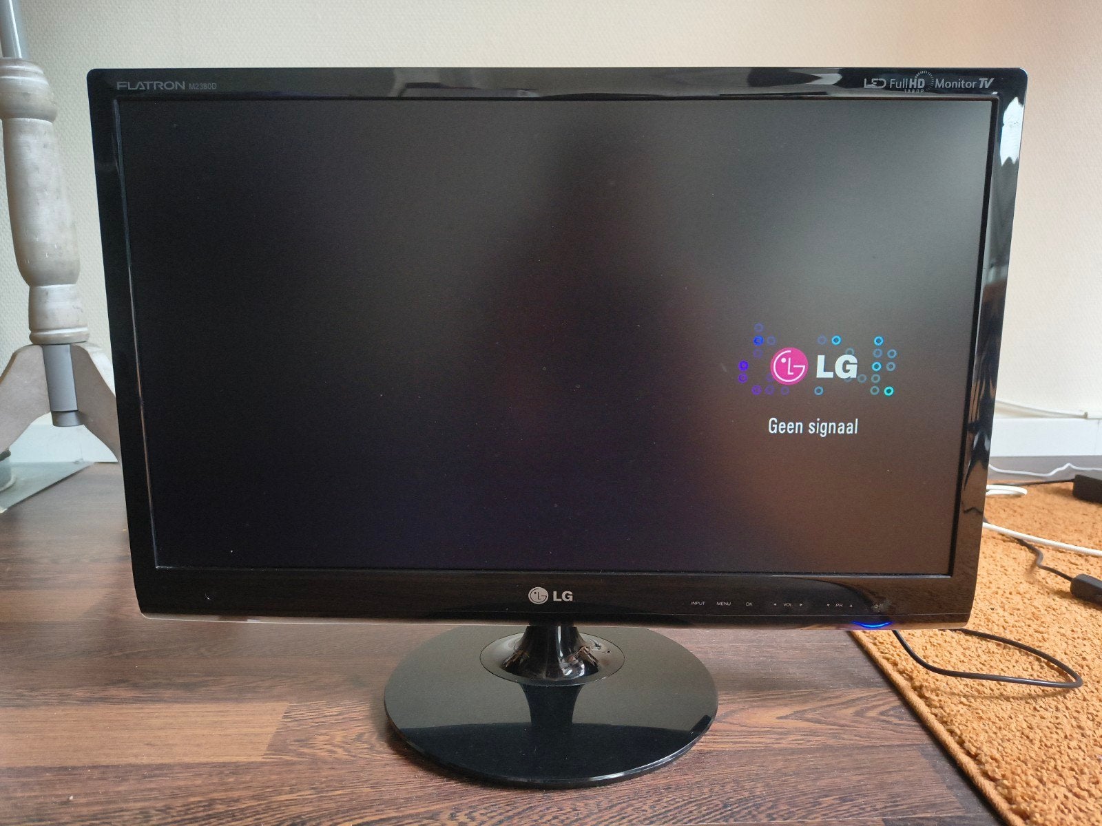 LG Flatron M227WDP 22 inch Full HD Monitor TV, Ophalen, Full HD, LG, 60 Hz of minder