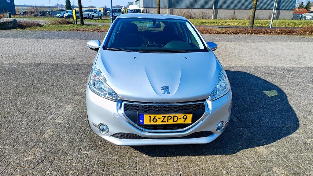 Peugeot 208 bj 2013 km 116.000, Auto's, Peugeot, Particulier, Te koop