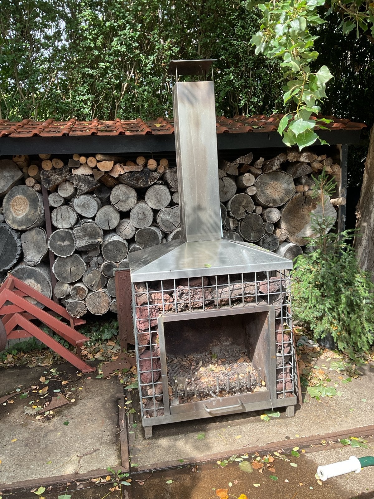 Robuuste buitenhaard / vuurkorf met schoorsteen geheel RVS, Ophalen of Verzenden, Gebruikt, Vuurkorf