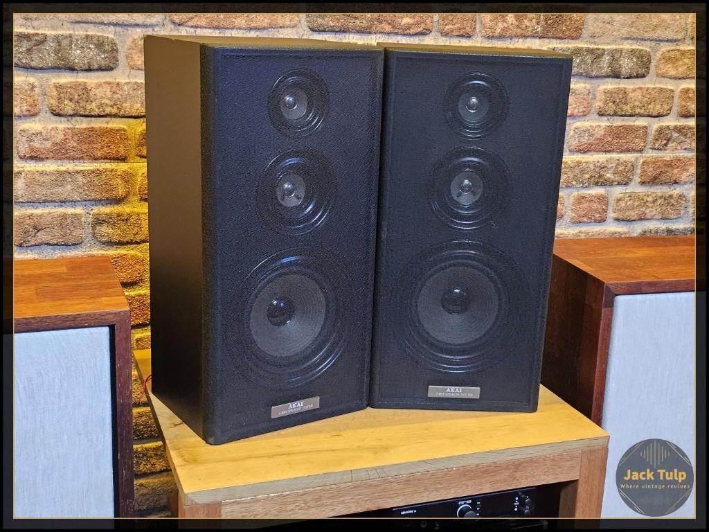 Akai SR-430B Bookshelf Speakers (26201010109)