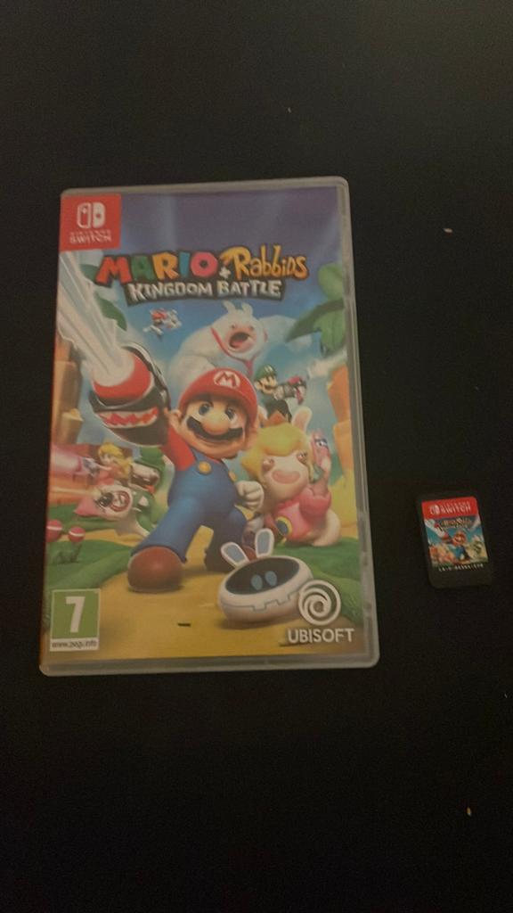 Mario rabbids met hoesje, 2 spelers, Zo goed als nieuw, Vanaf 7 jaar, Ophalen