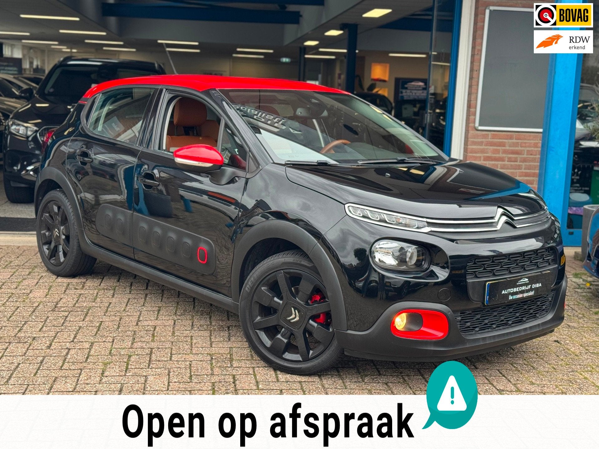 Citroen C3 1.2 PureTech S&S Shine 2018 NAVI CLIMA NAP!, Auto's, Dealer onderhouden, 1199 cc, Origineel Nederlands, Bedrijf